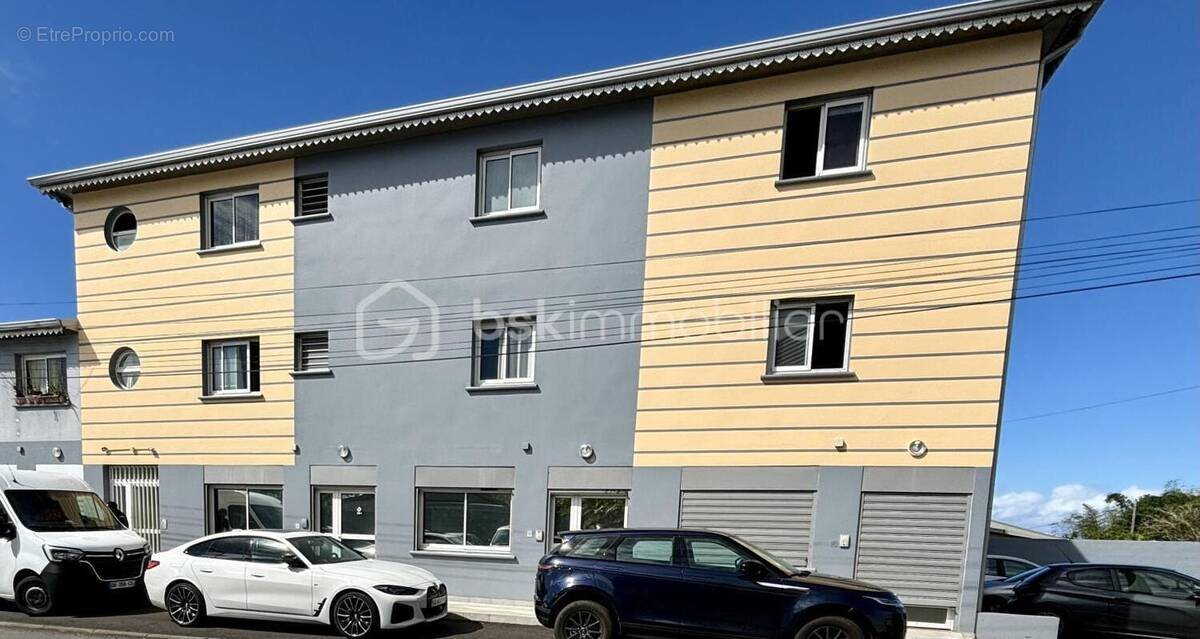 Appartement à vendre, 607m², Sainte-Suzanne
