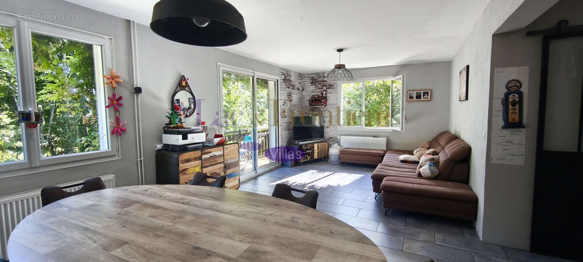 Maison à vendre, 145m², Viuz-en-Sallaz