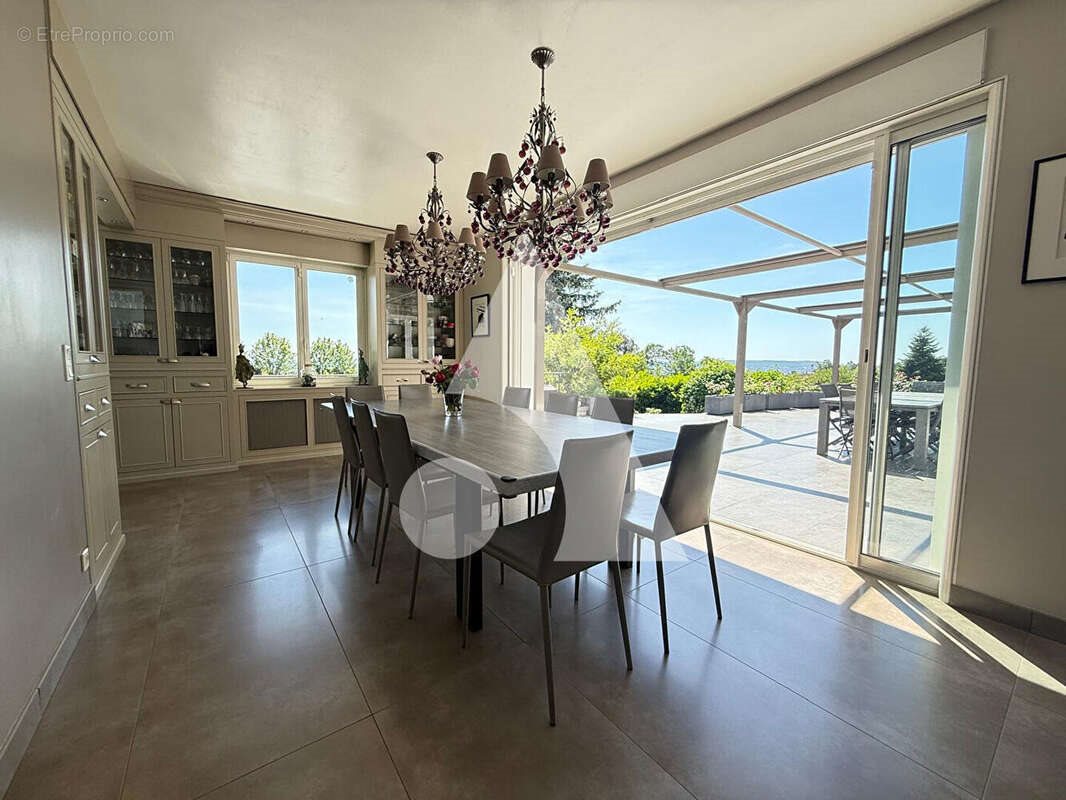 Maison à vendre, 320m², Andilly