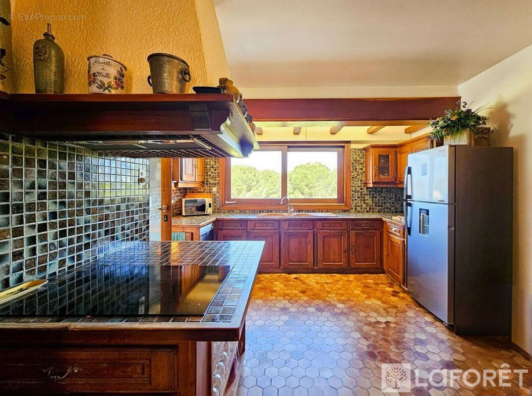 Maison à vendre, 265m², Saint-Florent