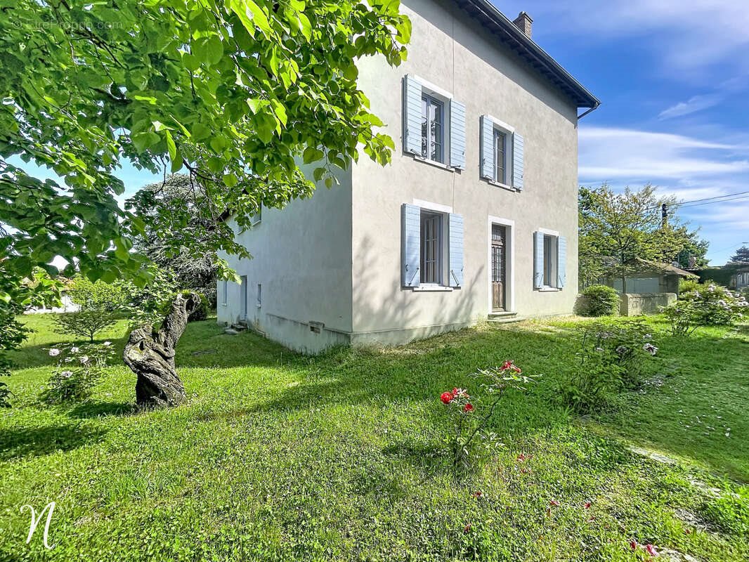 Maison à vendre, 171m², Saint-Genis-Laval