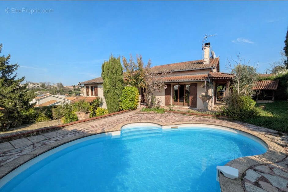 Maison à vendre, 150m², Vourles