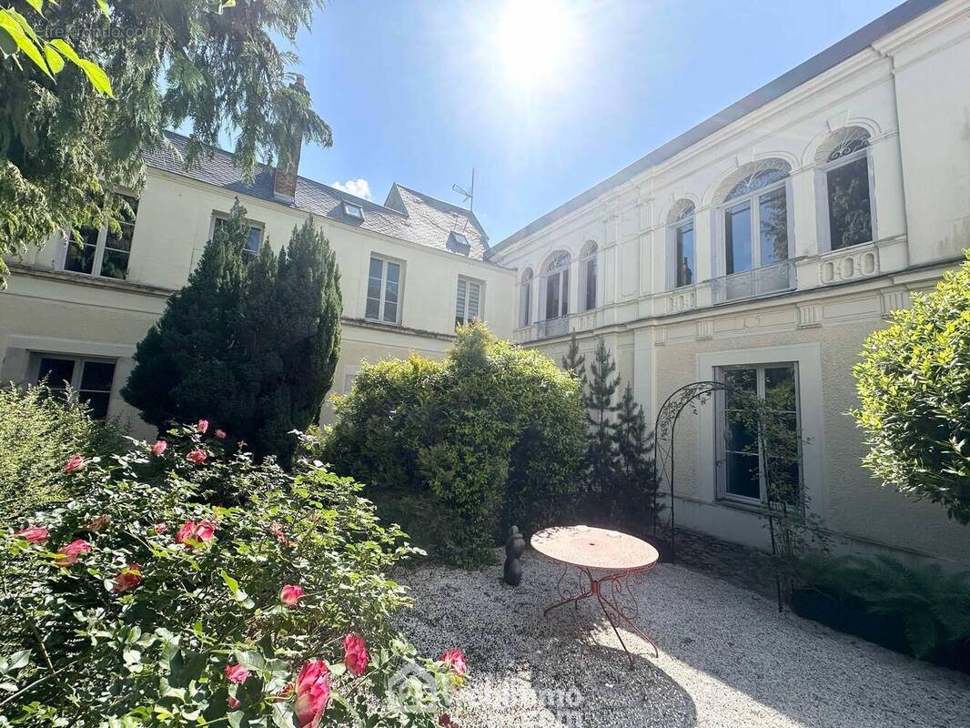 Maison à vendre, 341m², Laon