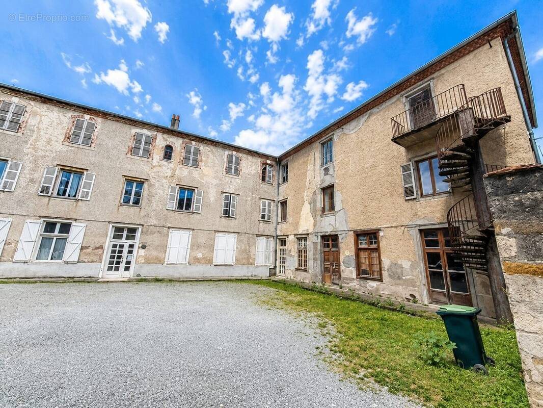 Appartement à vendre, 1500m², Bellac