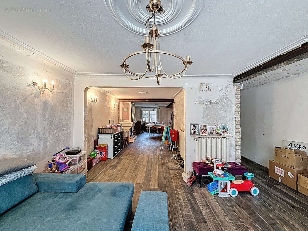 Maison à vendre, 211m², Entrange