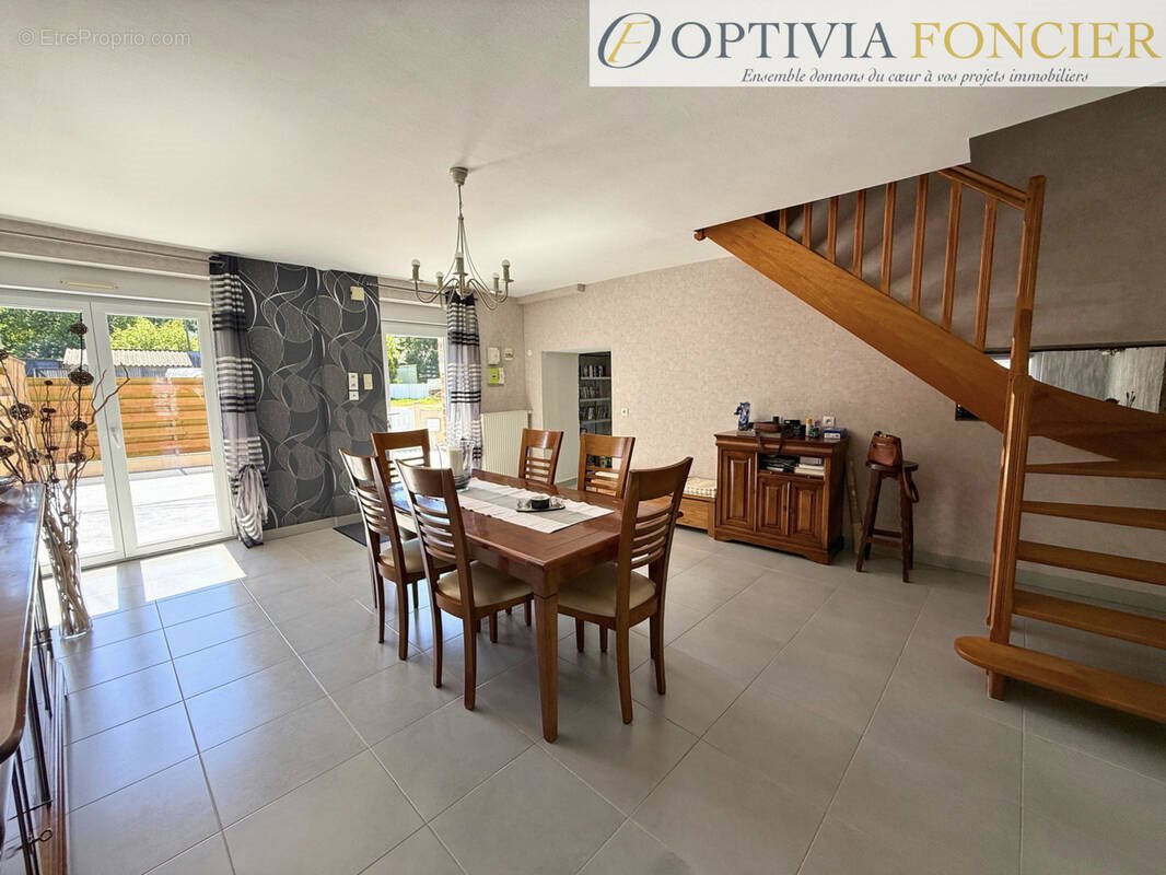 Maison à vendre, 190m², Guichen
