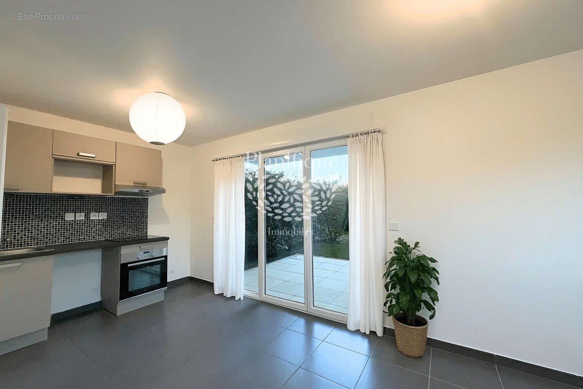 Appartement à vendre, 40m², Cranves-Sales