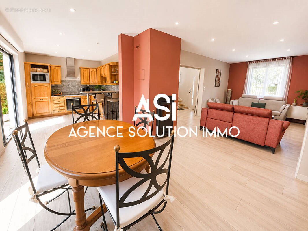 Maison à vendre, 132m², Bonchamp-lès-Laval