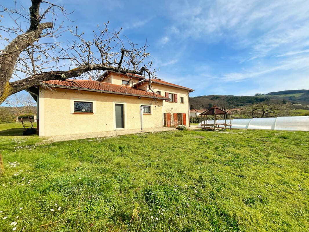 Maison à vendre, 155m², Saint-Pierre-la-Palud