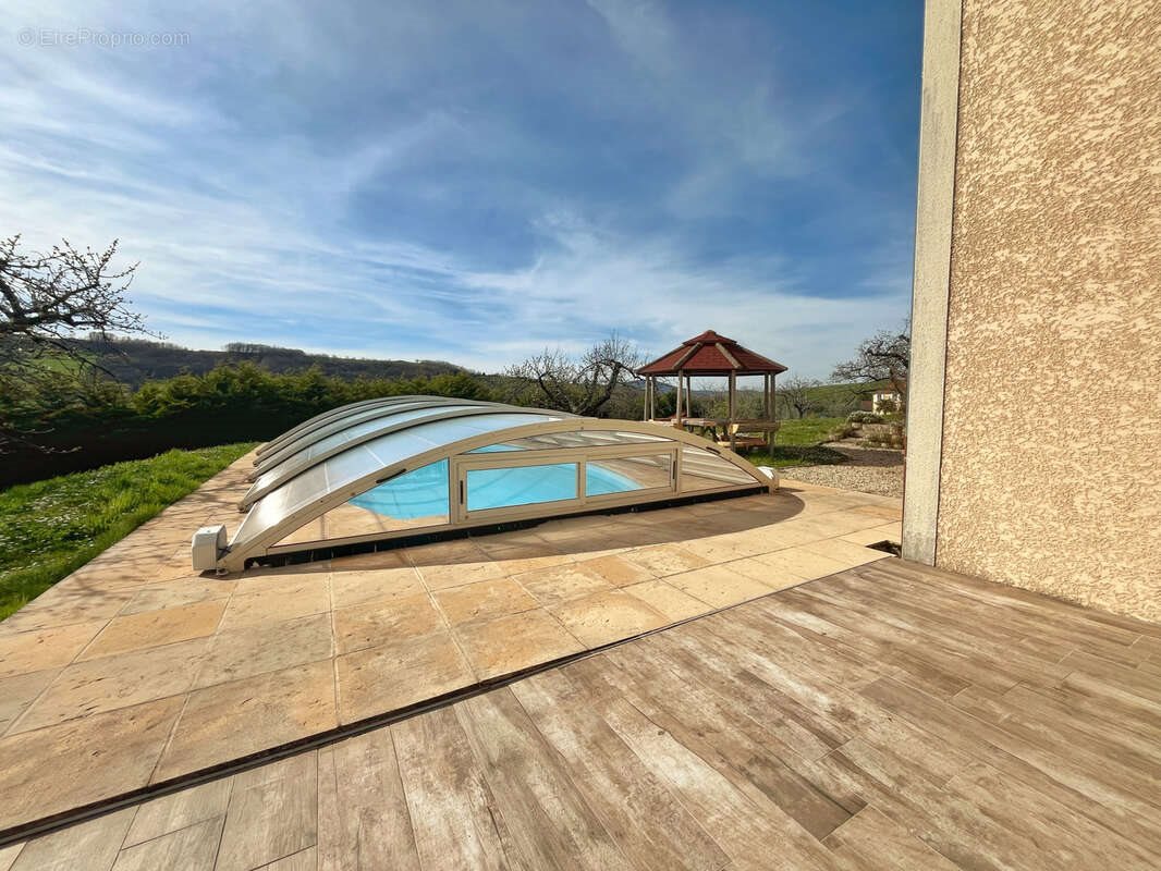 Maison à vendre, 155m², Saint-Pierre-la-Palud