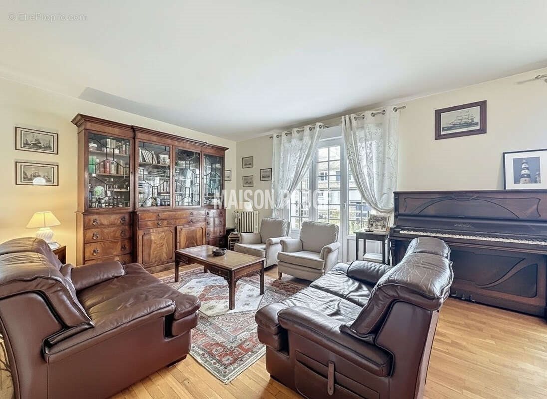 Maison à vendre, 132m², Lannion