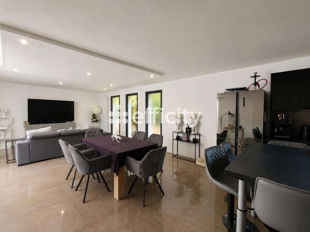 Maison à vendre, 107m², Béruges