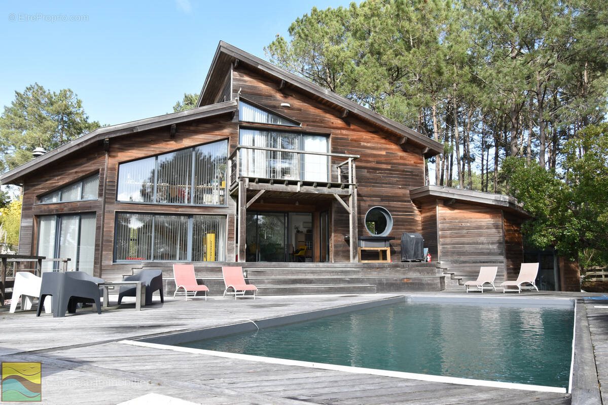Maison à vendre, 232m², Lacanau