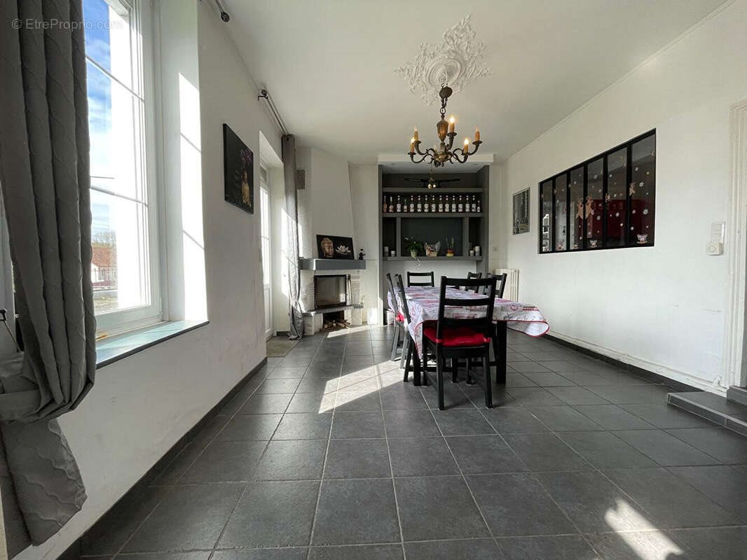 Maison à vendre, 192m², Château-Thierry