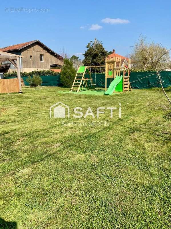 Maison à vendre, 90m², Salles