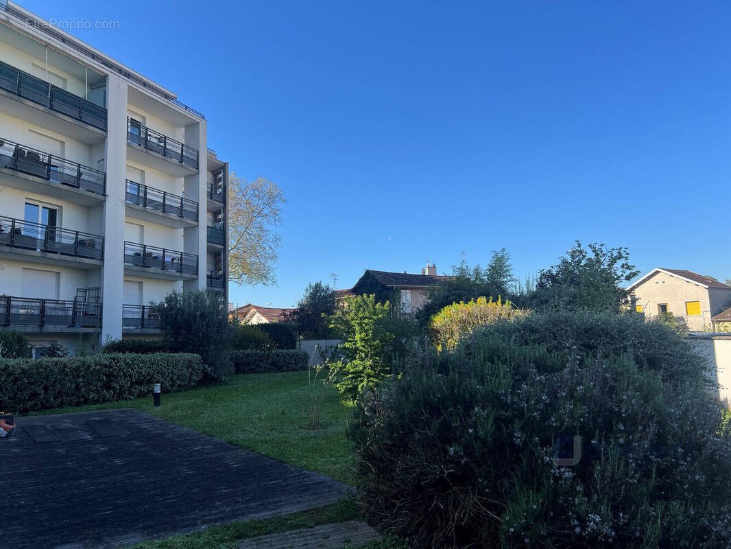 Appartement à vendre, 36m², Vénissieux