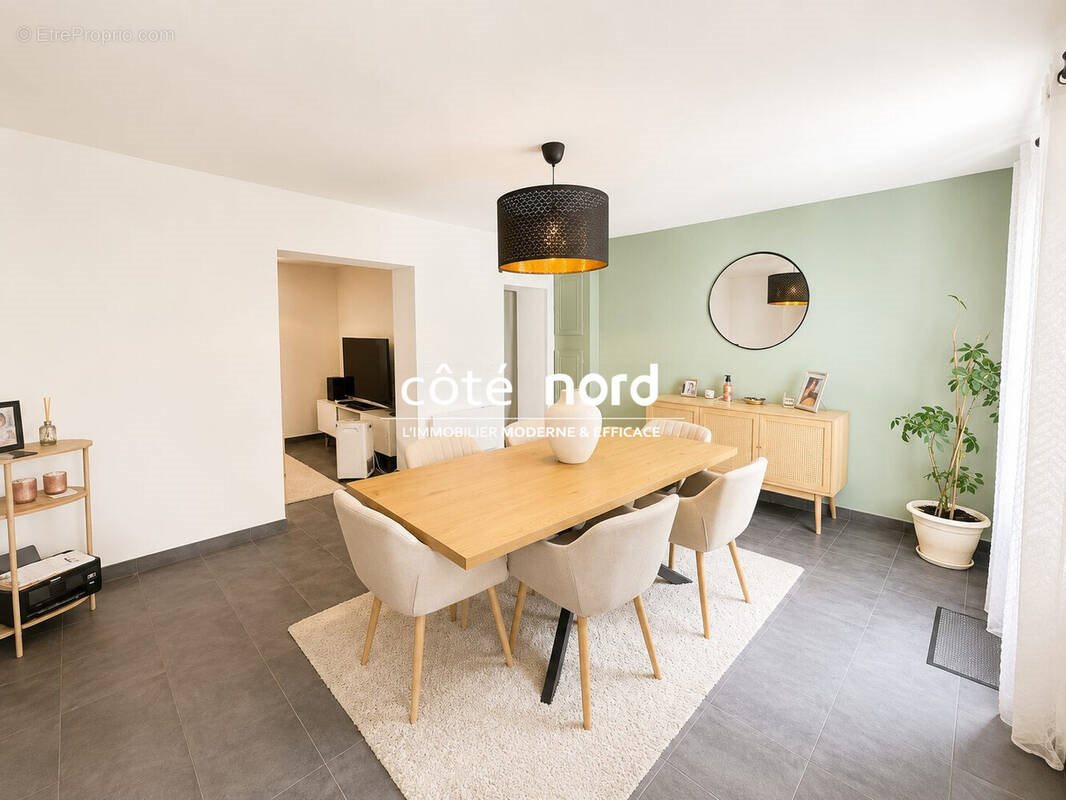 Maison à vendre, 78m², Neuville-Saint-Rémy