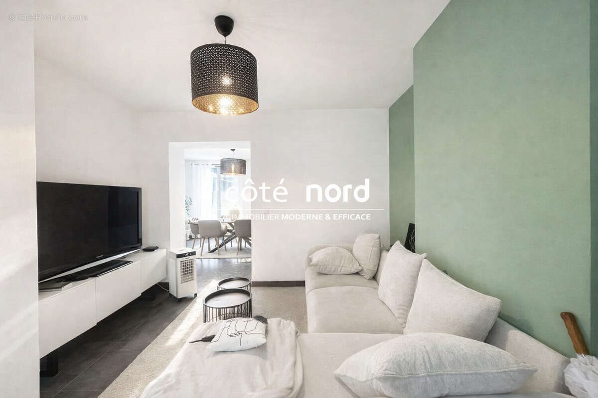 Maison à vendre, 78m², Neuville-Saint-Rémy
