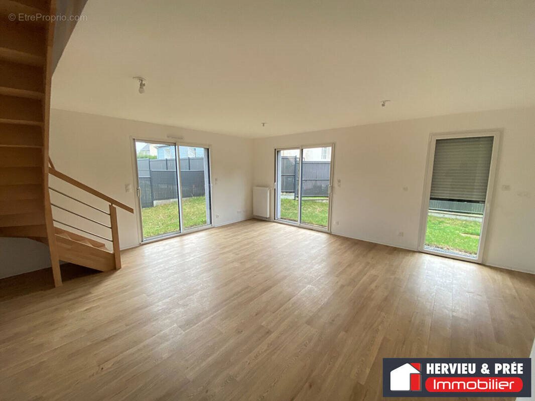 Maison à vendre, 110m², Saint-Aubin-d'Arquenay