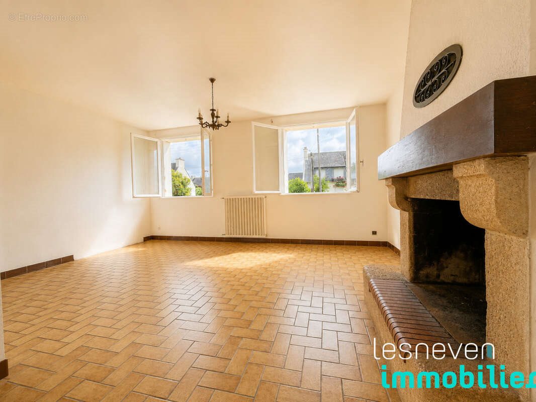 Maison à vendre, 90m², Lesneven