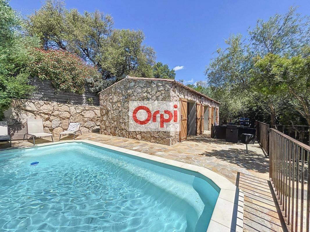 Maison à vendre, 42m², Porto-Vecchio
