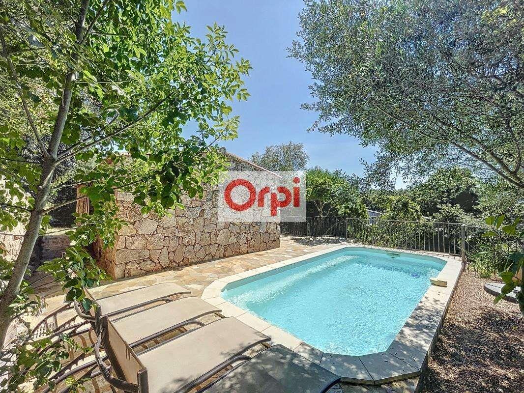 Maison à vendre, 42m², Porto-Vecchio