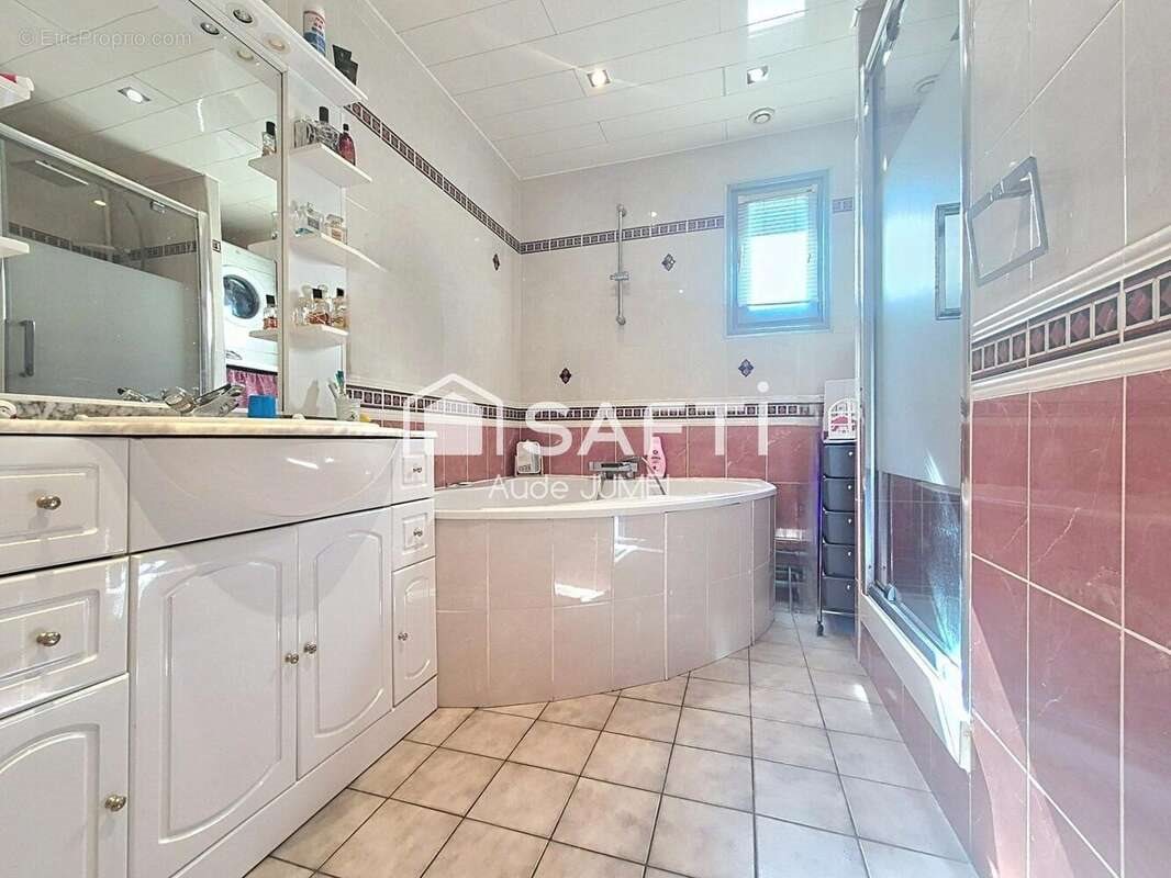 Maison à vendre, 115m², Avelin