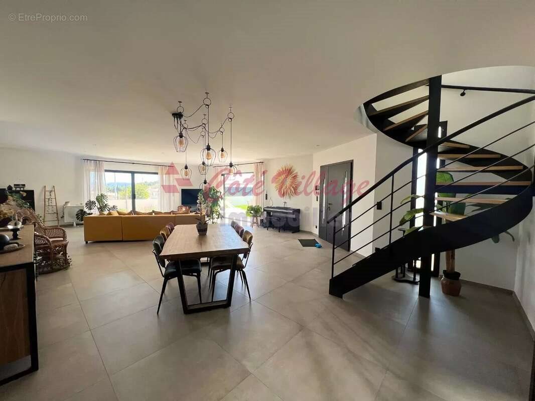 Maison à vendre, 207m², Narbonne