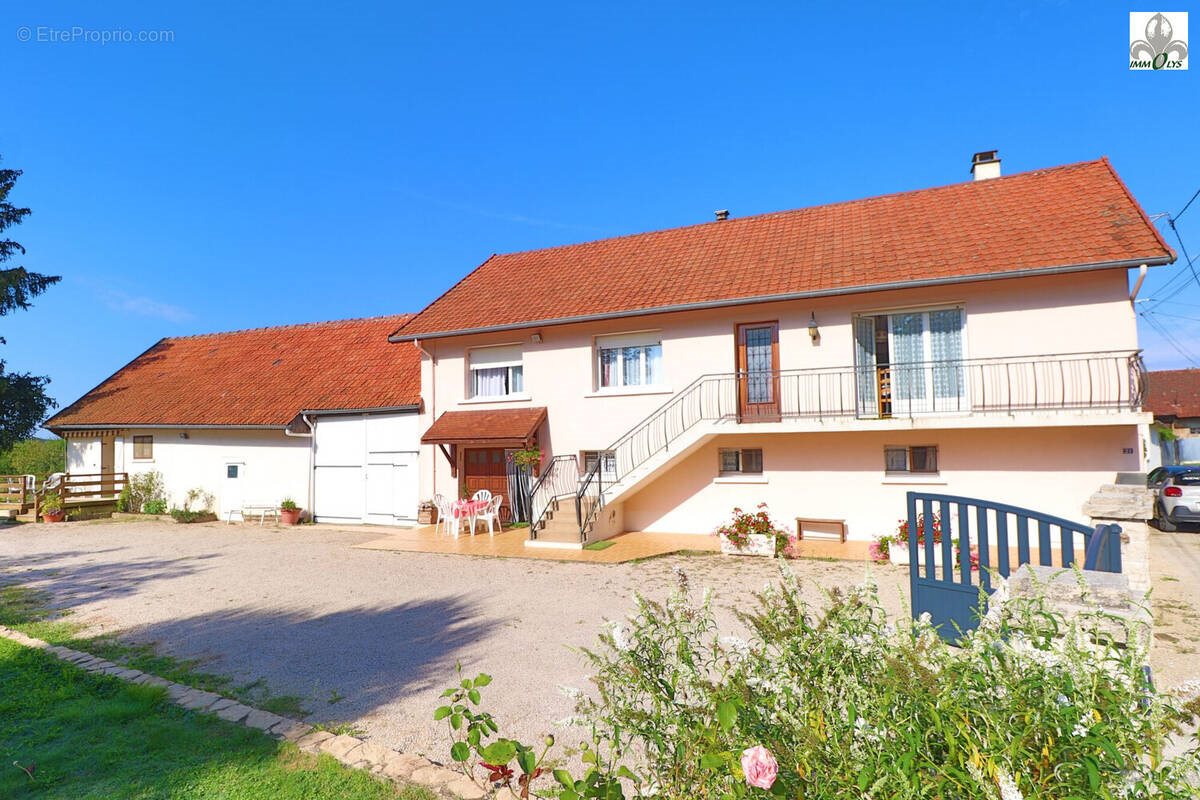 Maison à vendre, 220m², Navilly