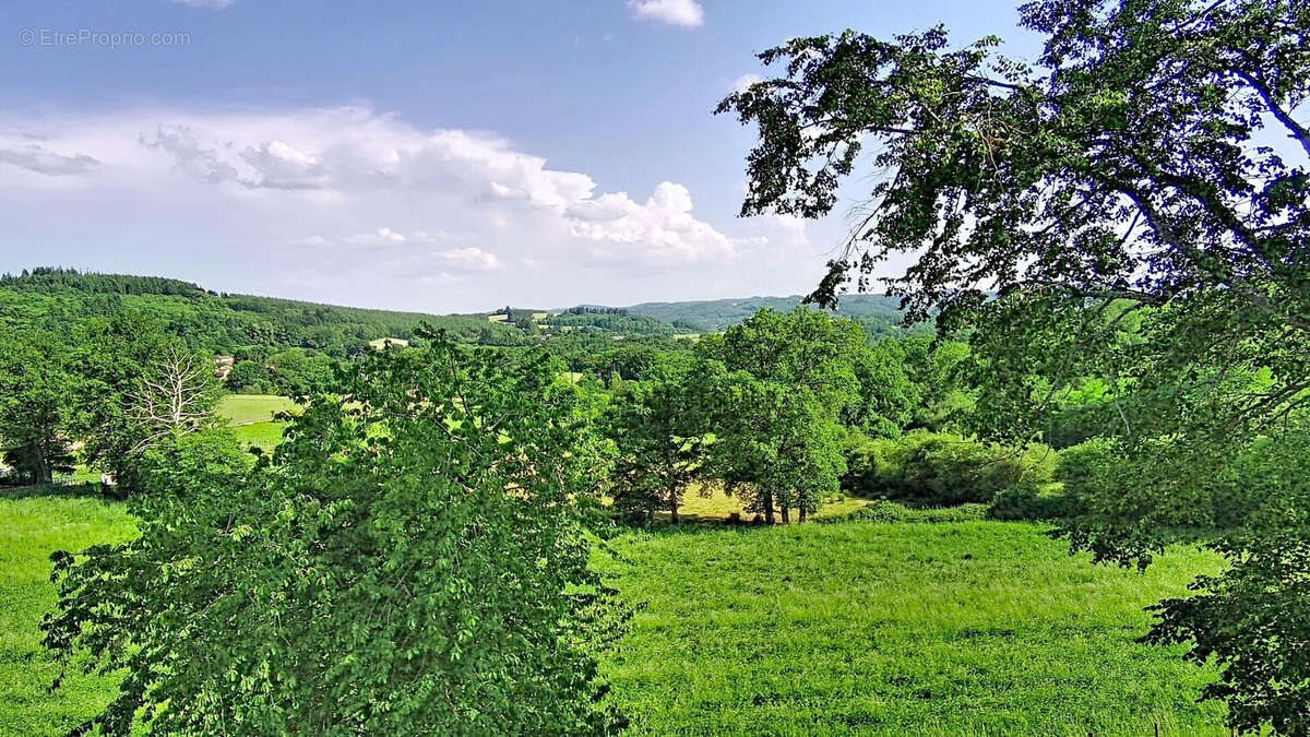 Maison à vendre, 110m², Bujaleuf