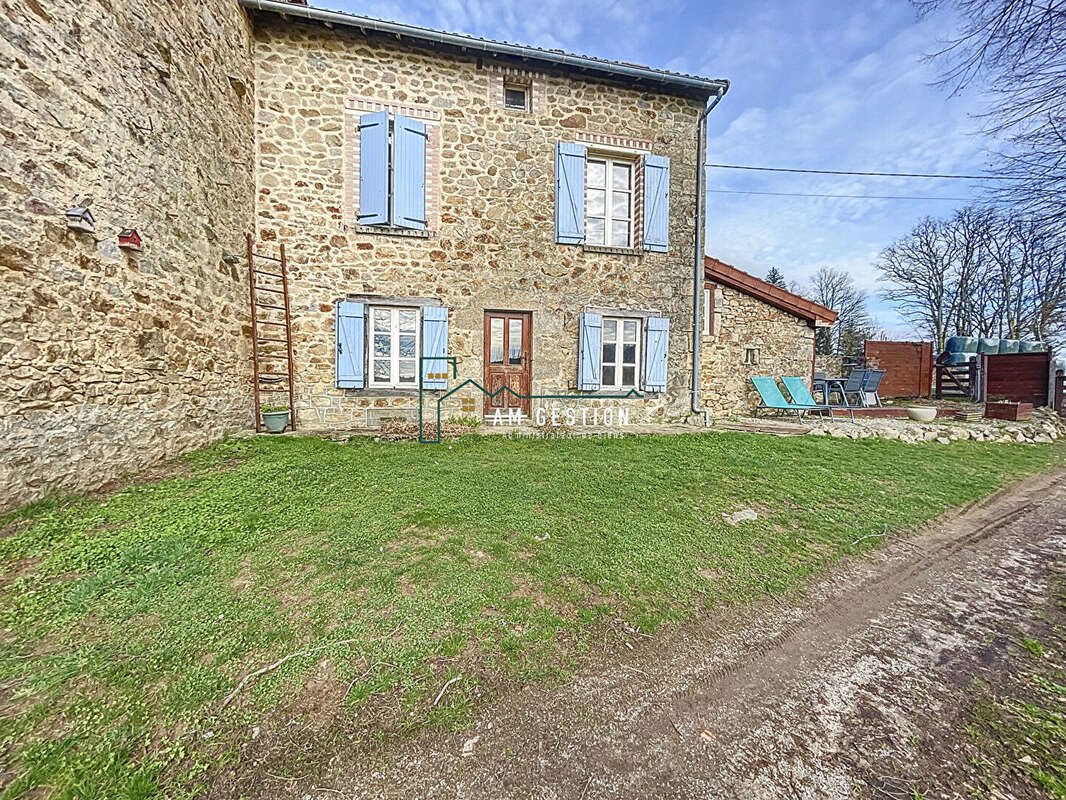 Maison à vendre, 110m², Bujaleuf