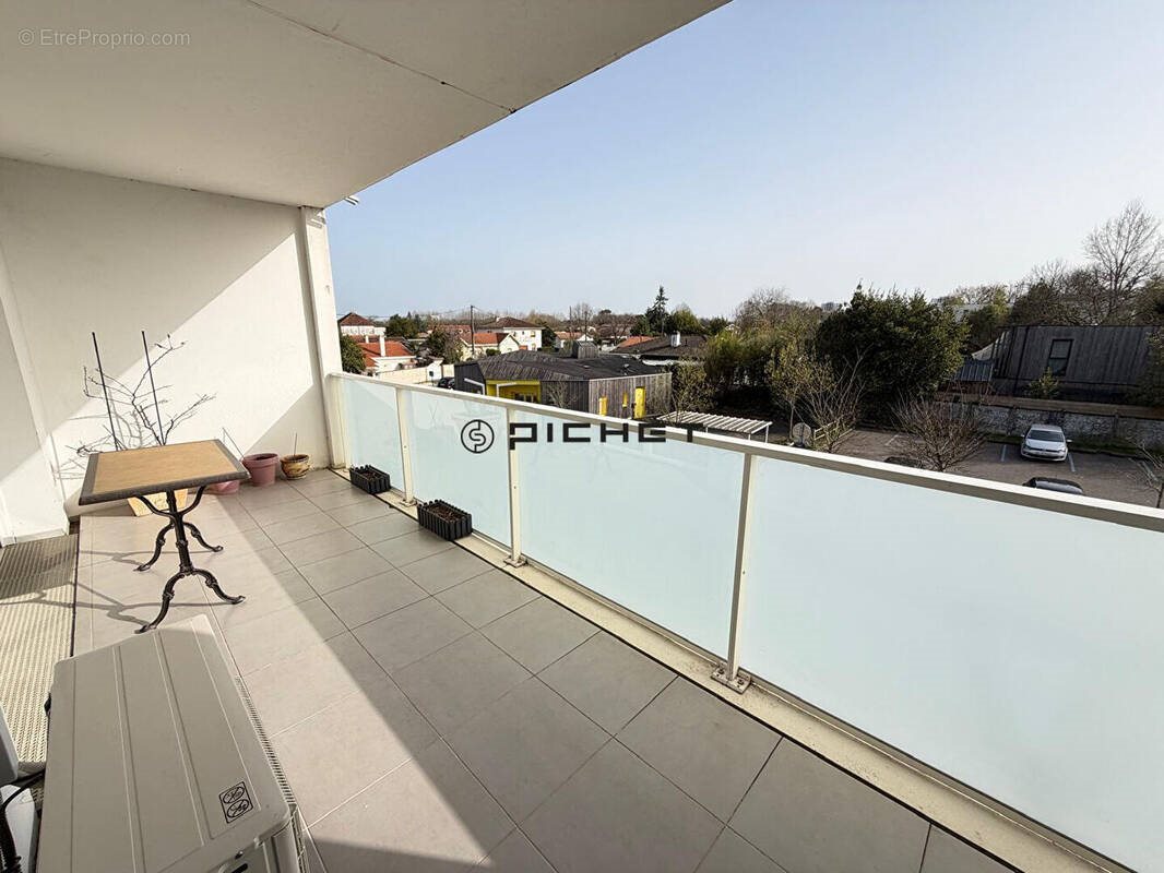 Appartement à vendre, 92m², Pessac
