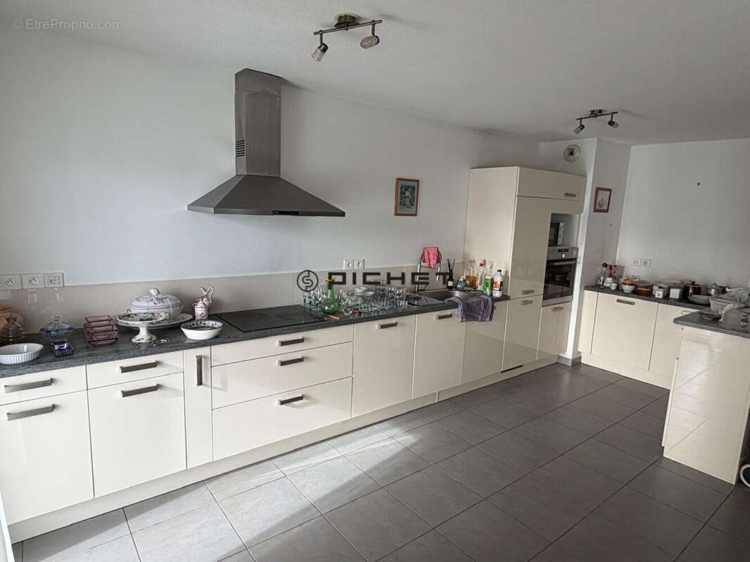 Appartement à vendre, 92m², Pessac