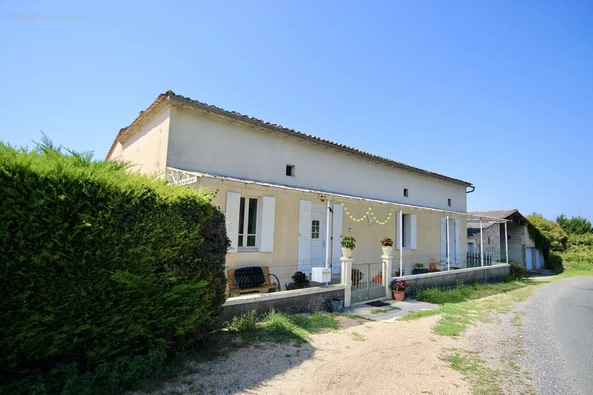 Maison à vendre, 272m², Eymet
