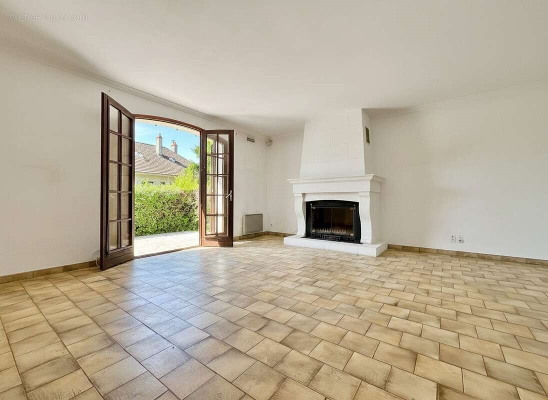 Maison à vendre, 144m², Olivet
