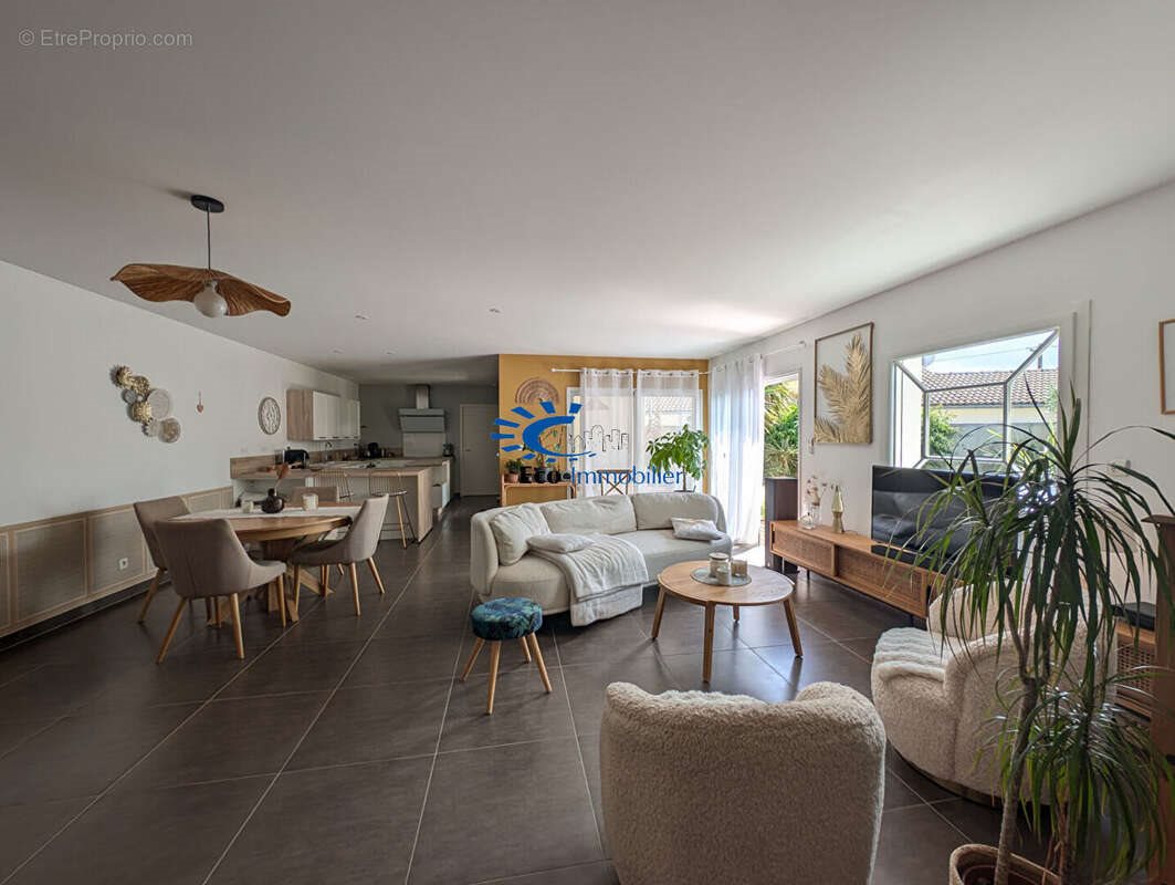 Maison à vendre, 116m², Dompierre-sur-Mer
