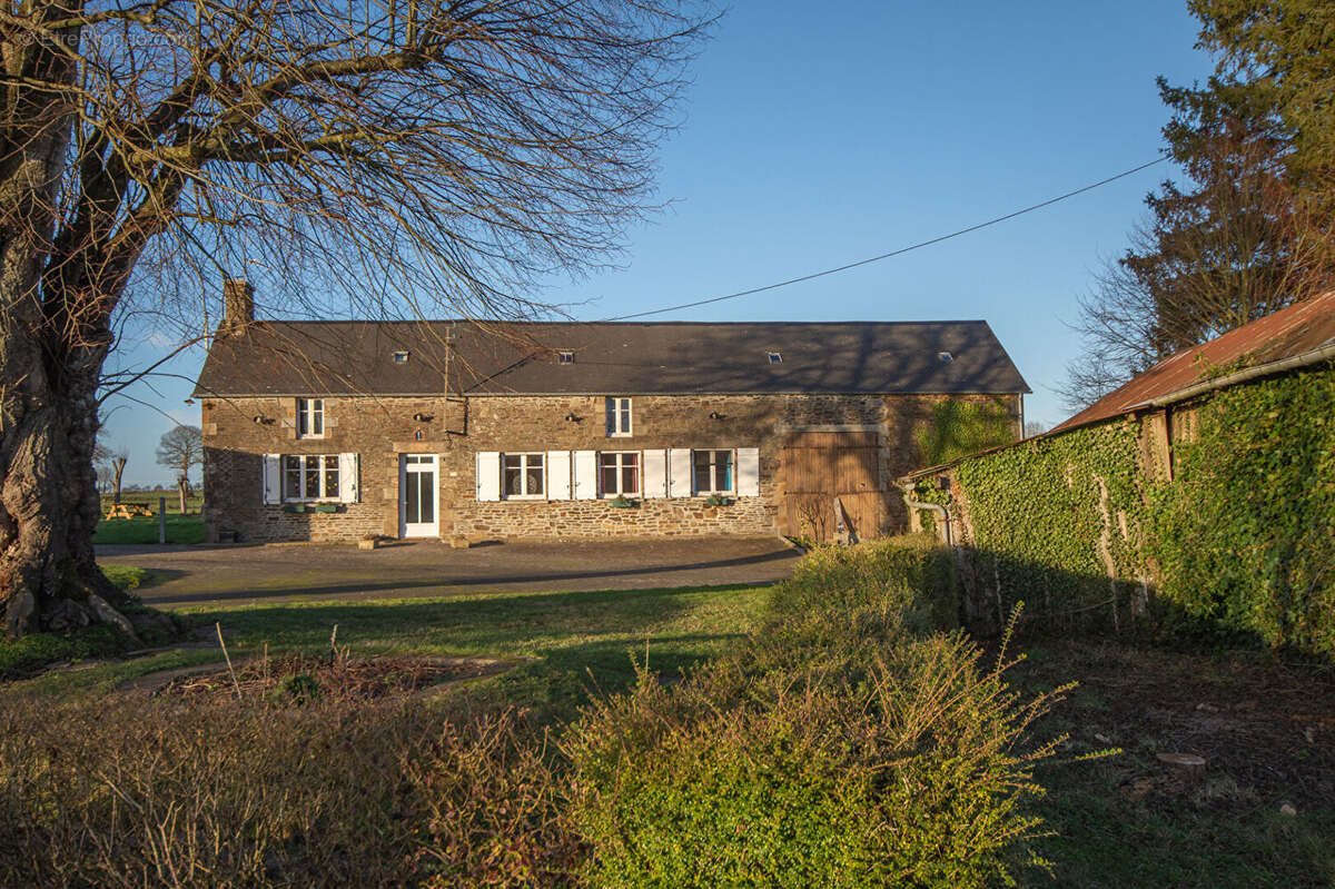 Maison à vendre, 105m², Fougères