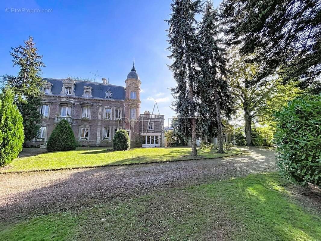 Maison à vendre, 344m², Noailles