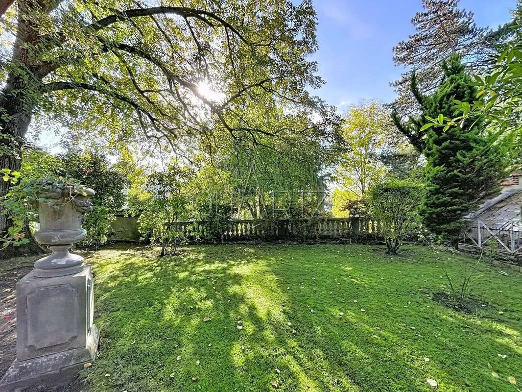 Maison à vendre, 344m², Noailles