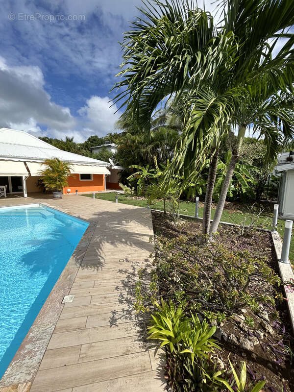 Maison à vendre, 129m², Sainte-Anne