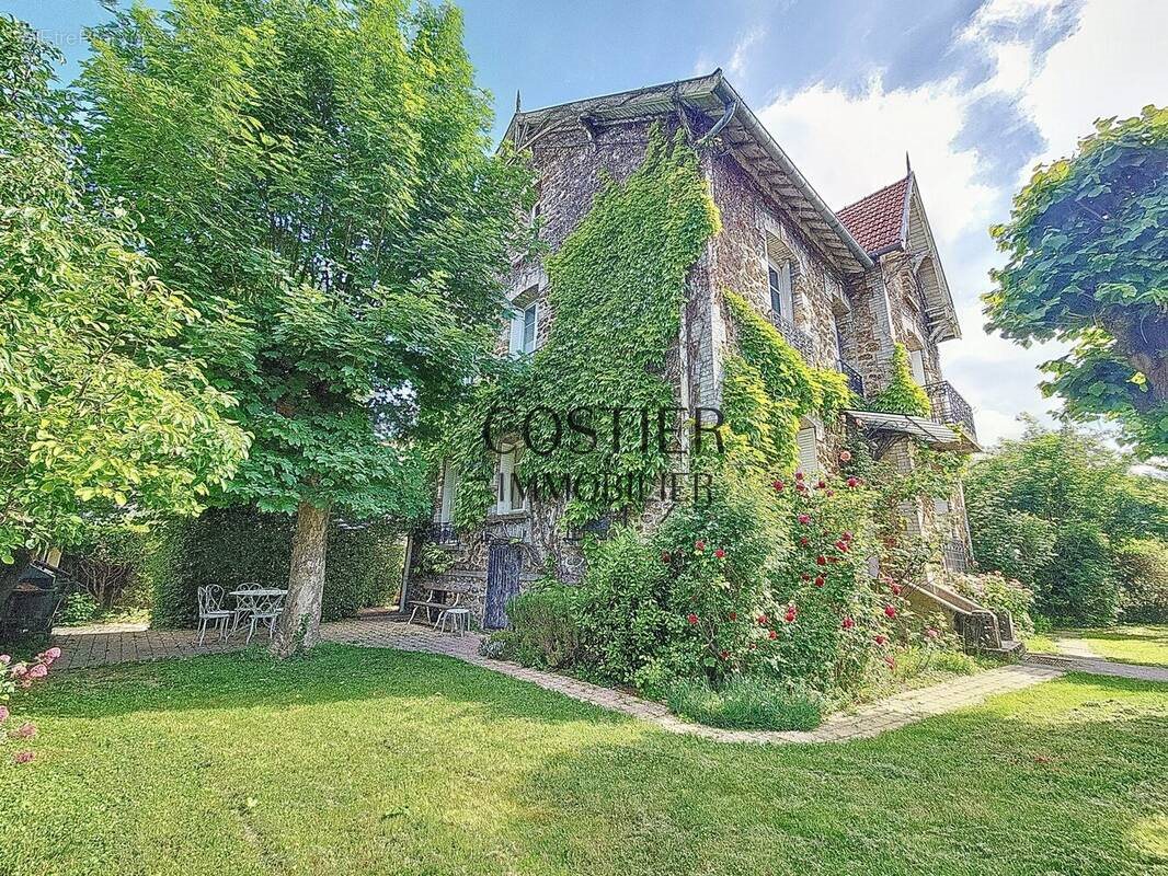 Maison à vendre, 195m², Chennevières-sur-Marne