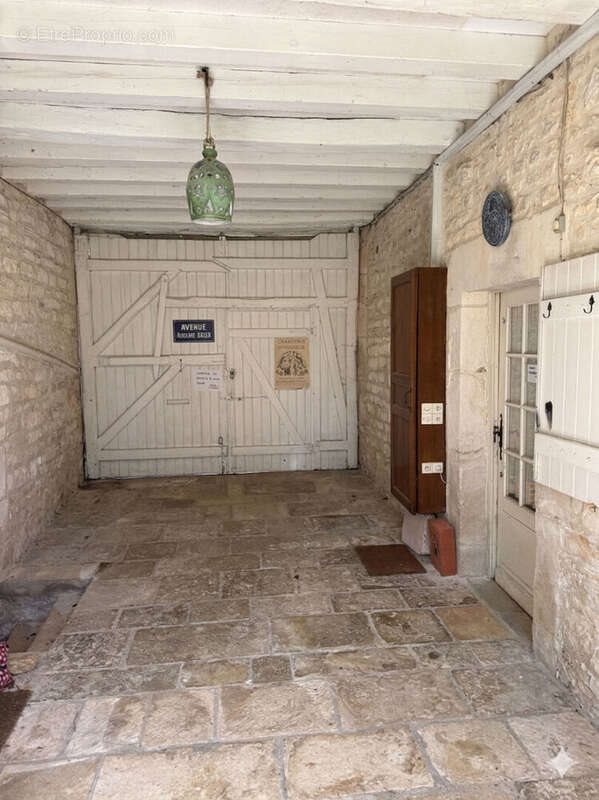 Maison à vendre, 213m², Yrouerre