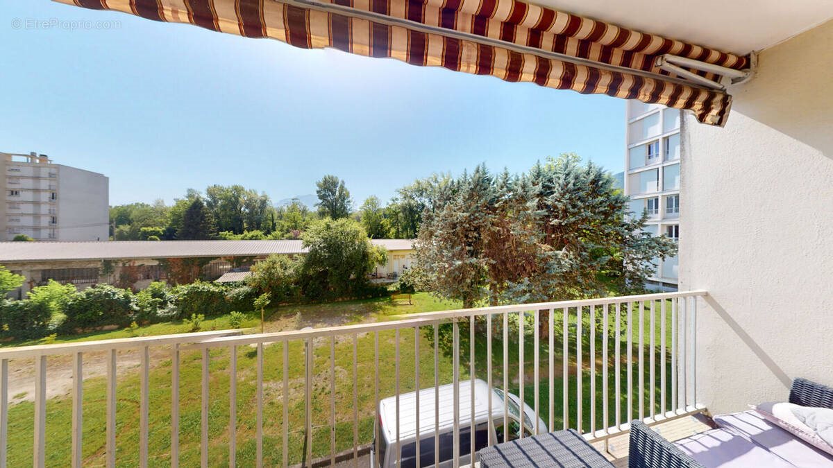 Appartement à vendre, 66m², Saint-Martin-d'Hères