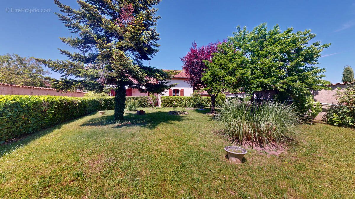 Maison à vendre, 91m², Champdieu