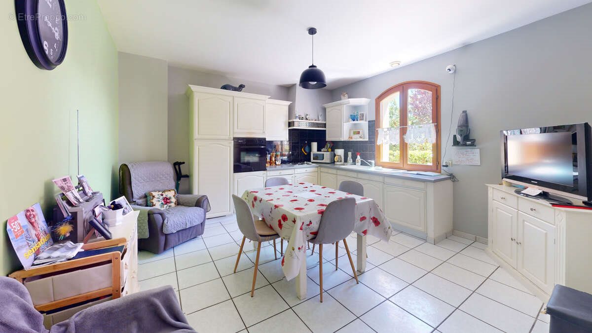 Maison à vendre, 91m², Champdieu