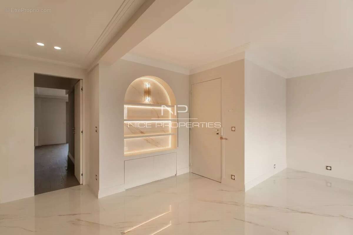 Appartement à vendre, 81m², Antibes