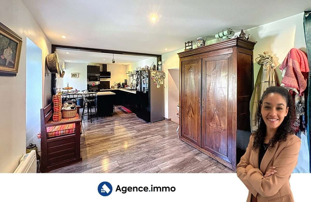 Maison à vendre, 170m², Saint-Aubin-de-Blaye