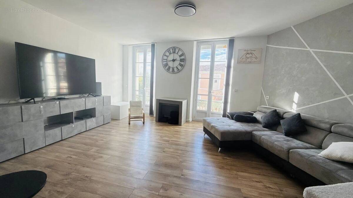 Appartement à vendre, 66m², Pourrières