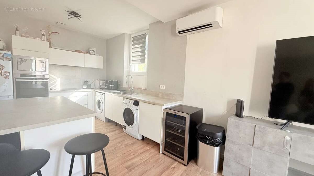 Appartement à vendre, 66m², Pourrières