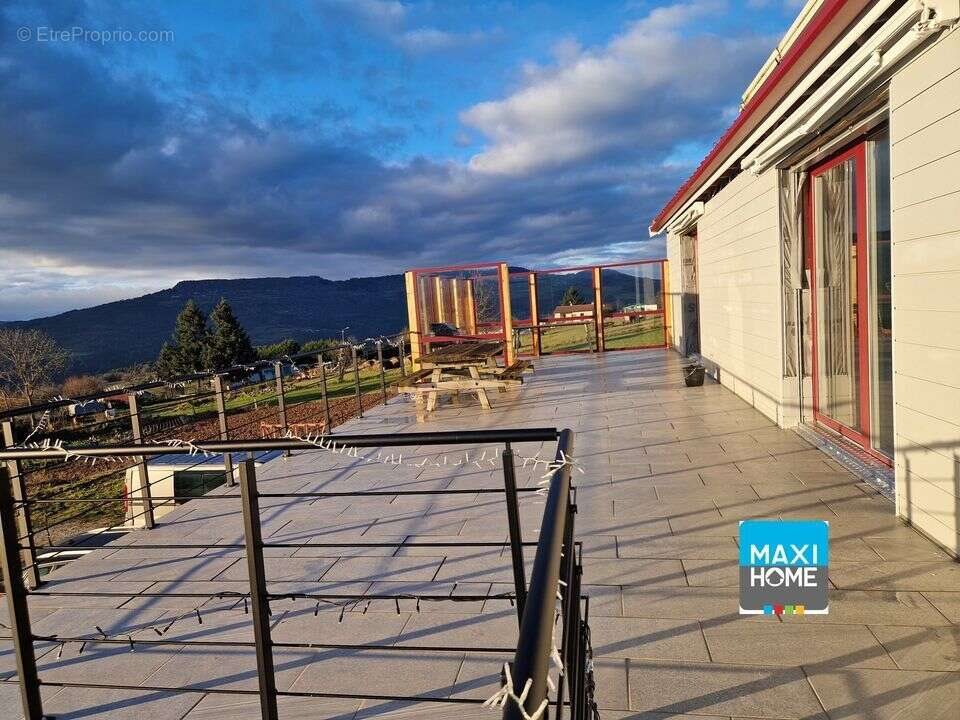 Maison à vendre, 206m², Yssingeaux